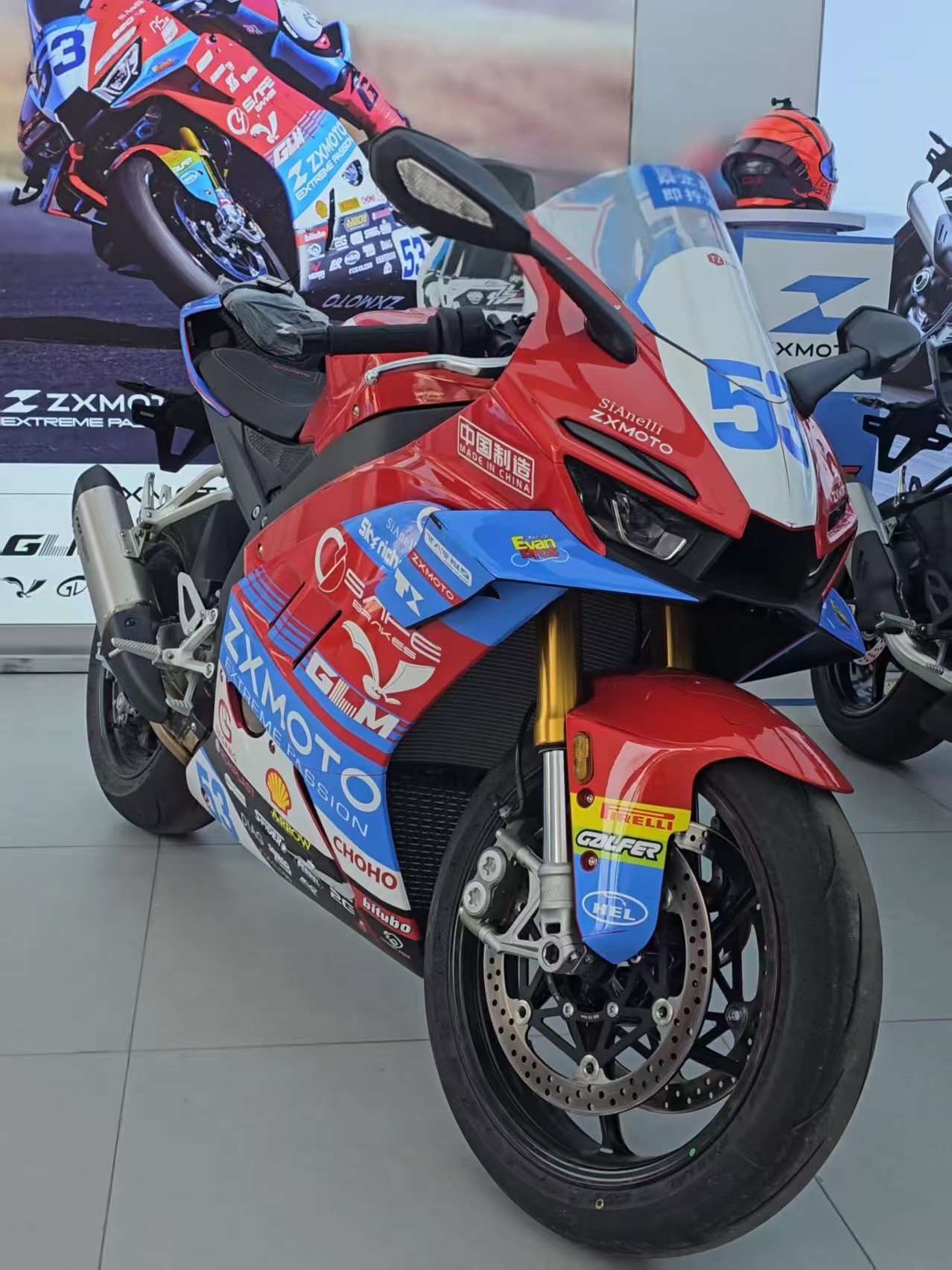 ZX820RR view 4