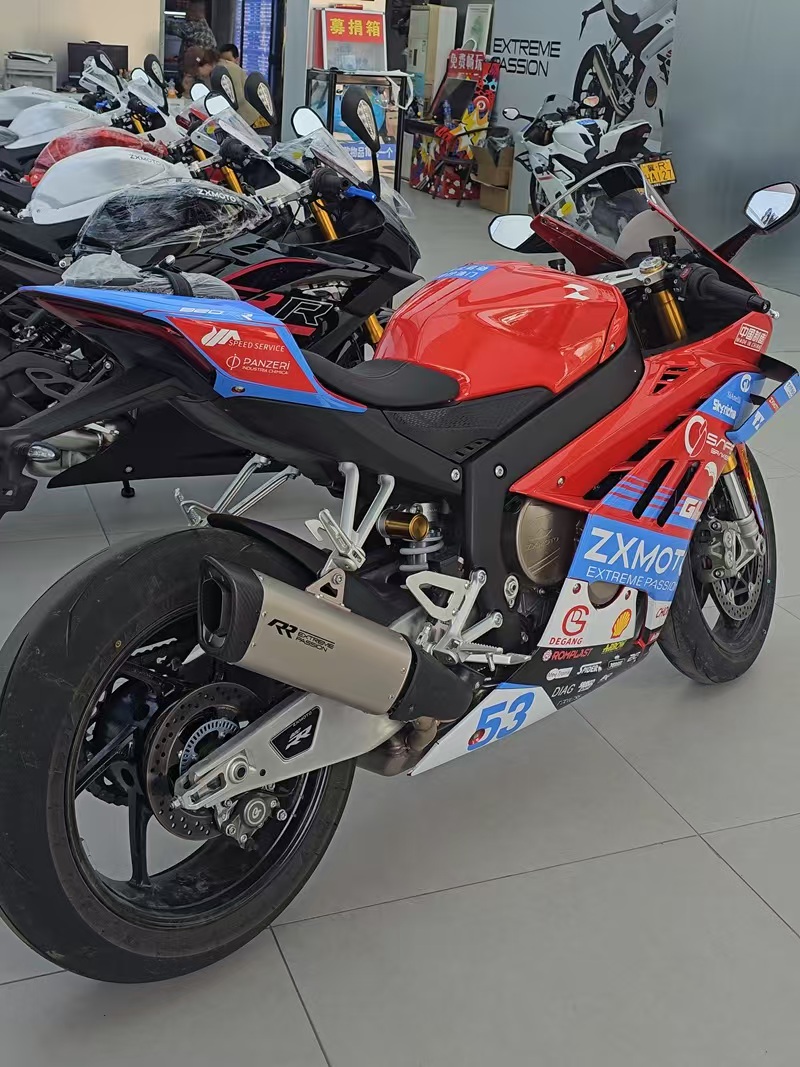ZX820RR view 5